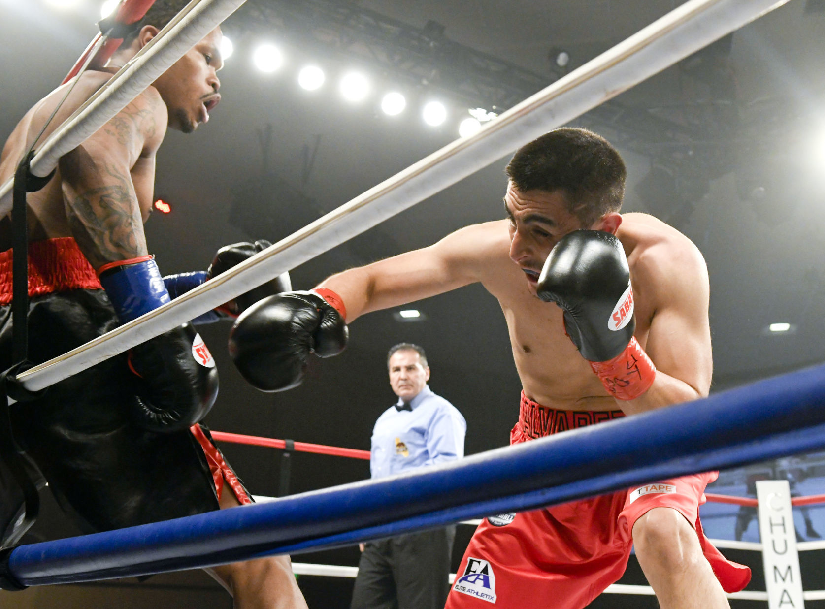 011020 WFC 120 boxing 17.jpg